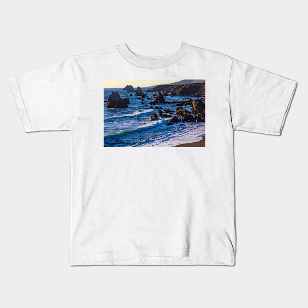 Rugged Rocky Coast Of Sonoma Kids T-Shirt by photogarry